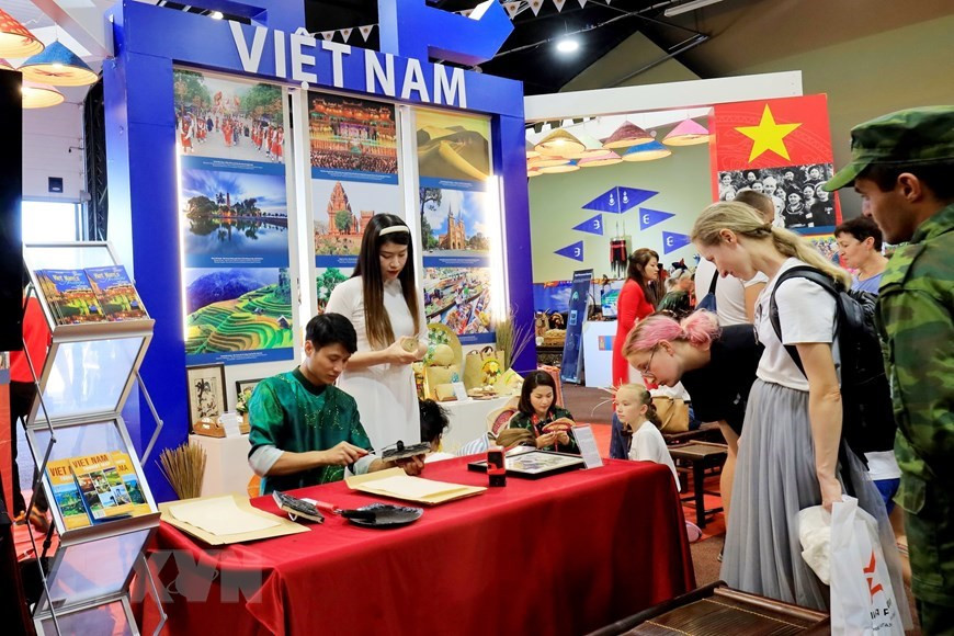 Bạn bè quốc tế ấn tượng với văn hóa Việt Nam tại Army Games 2022